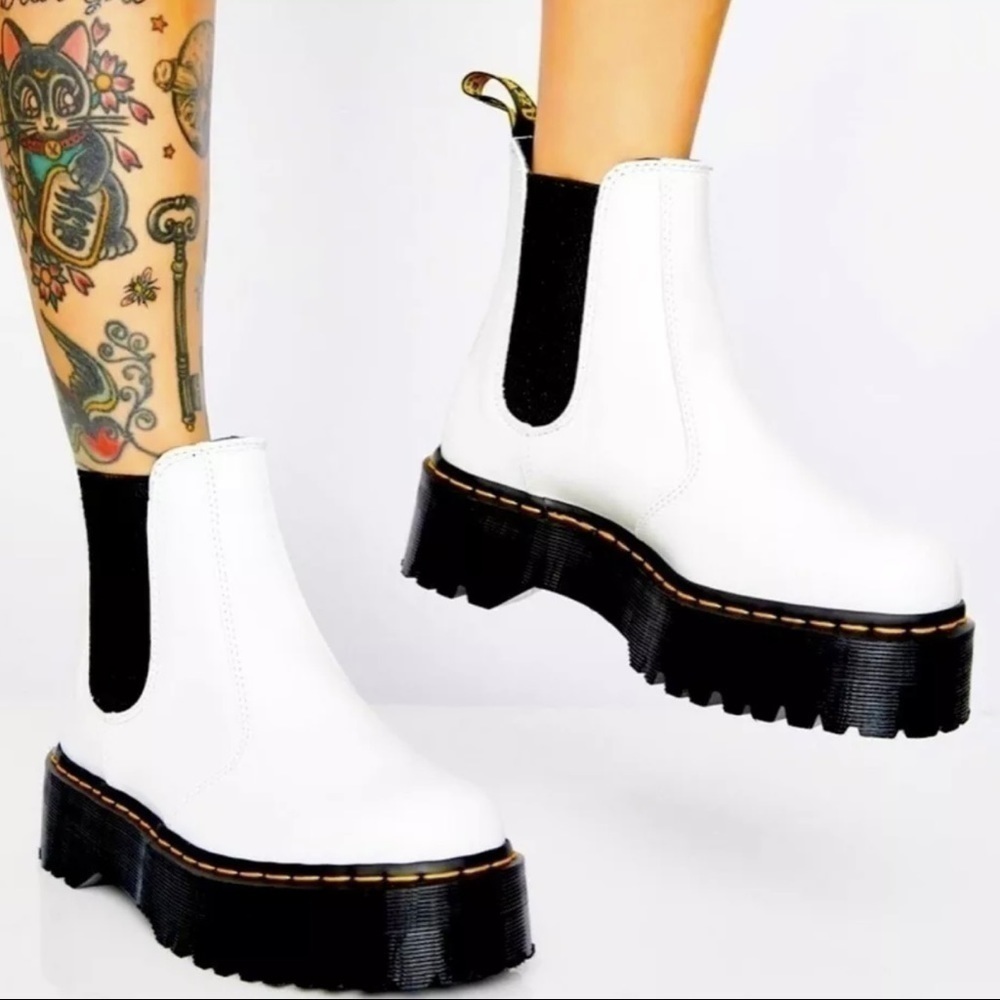Dr. Martens 2976 Quad Platform Chelsea Boot White  SZ- 39 .EU / 8 .US Women's